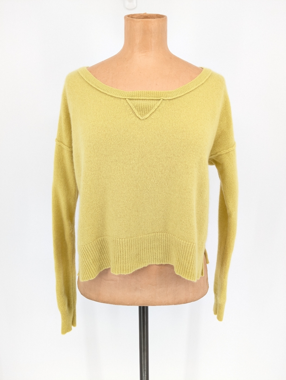 360 Cashmere Yellow Cropped Long Sleeve 100% Cashmere Sweater Womens Size Small
